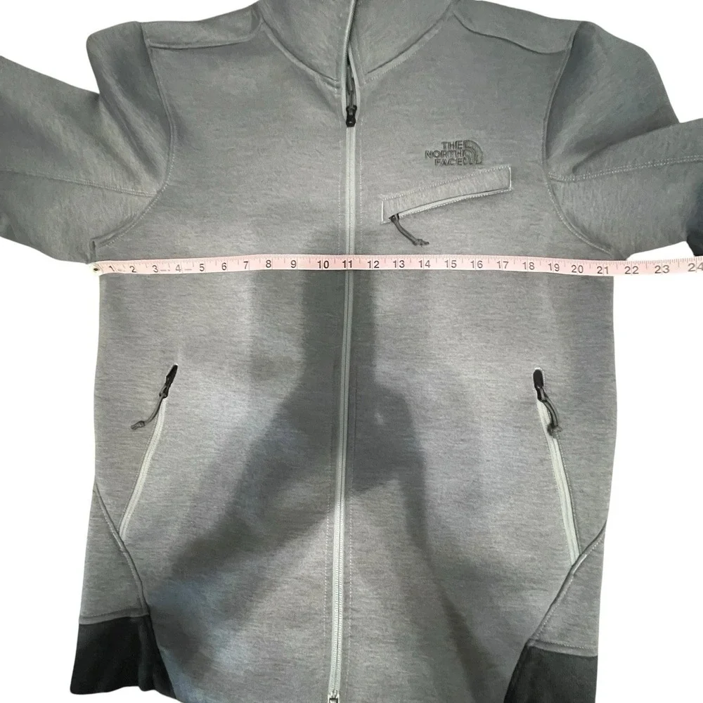 The North Face Thermal 3D Full Zip Jacket Mens‎ Size Large Gray & Black NF0A2TDD